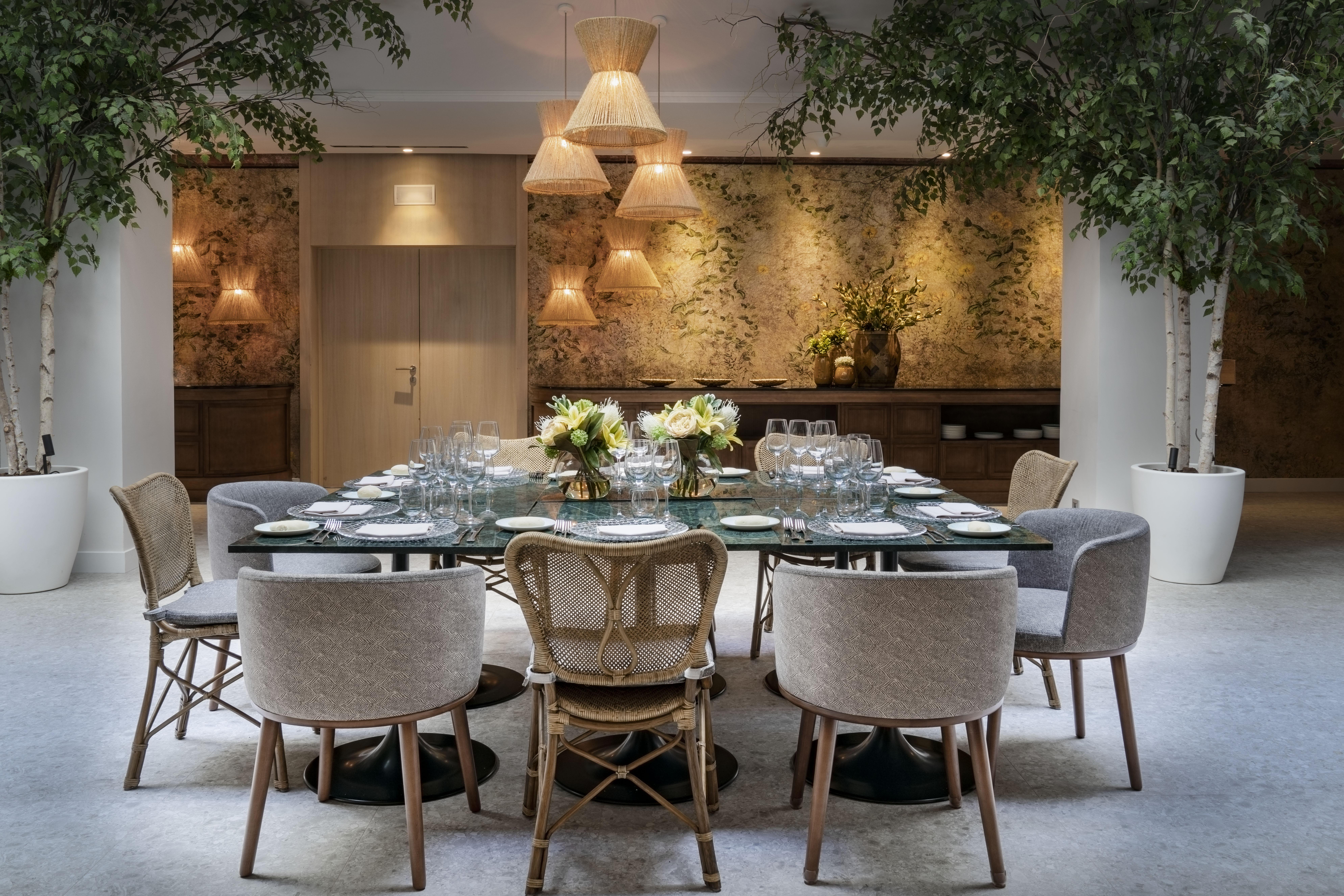 Vincci Seleccion Posada Del Patio Malaga Luaran gambar The Kitchen at The Ivy Collection